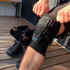 Amplifi Knee Sleeve -Winter Sportswear Amplifi Knee Sleeve 2023 3