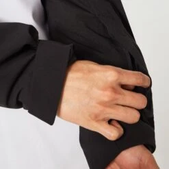 Oakley M Tnp Tbt Insulated Anorak -Winter Sportswear FOA403652 104 omdtl4