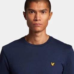 Lyle & Scott Lyle And Scott Martin SS T-Shirt -Winter Sportswear Lyle M Martin SS T Shirt 2023 Navy 2